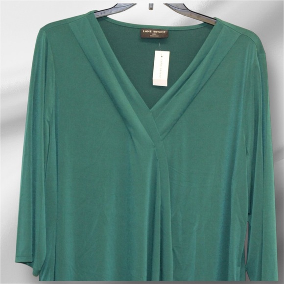 Lane Bryant Women's Green 22/24 V-Neck Top Polyester Spandex New NWTS - Picture 1 of 8